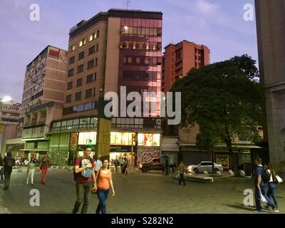 Boulevard di Sabana Grande Caracas Venezuela. Edificio di Humboldt. Vicente Quintero 2018. Shopping. Foto Stock