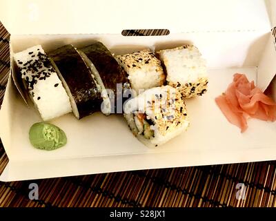 Sushi di andare Foto Stock