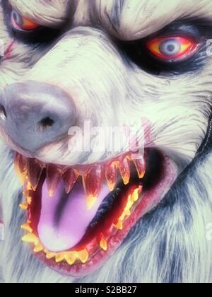 Close up di un lupo mannaro maschera di Halloween, STATI UNITI D'AMERICA  Foto stock - Alamy