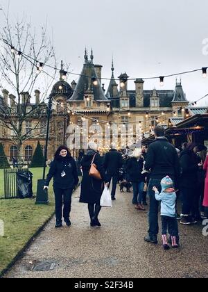 Waddesdon Manor Mercatino di Natale Foto Stock