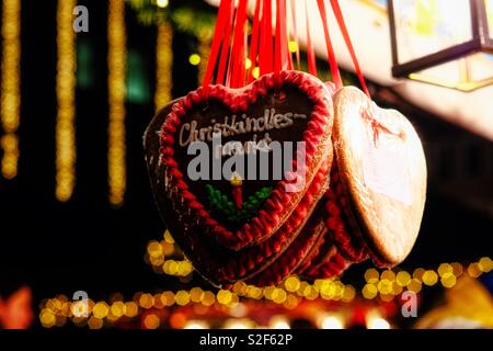 Famosa in tutto il mondo il Mercatino di Natale a Norimberga, Germania. Christkindlesmarkt. Foto Stock