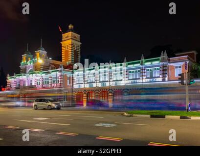 La stazione di fuoco centrale a Hill Street è a Singapore la più antica stazione antincendio esistenti. L edificio è stato costruito nel 1908 è un monumento nazionale. Foto Stock