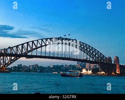 L'iconica Sydney Harbour Bridge nel Nuovo Galles del Sud, Australia Foto Stock