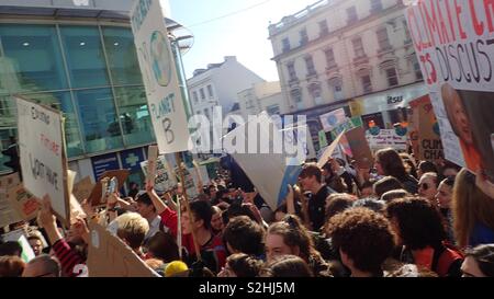 #Schoolstrike4clima marzo, Brighton East Sussex, Regno Unito, 15 febbraio 2019. Foto Stock