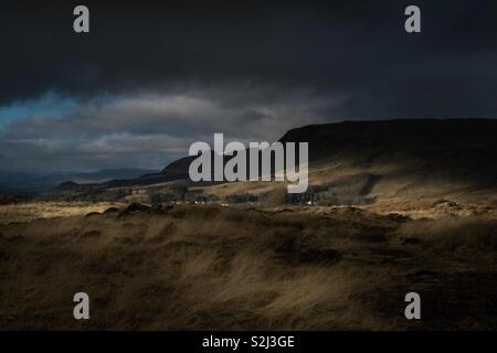 Il Campsie Hills da Mugdock country park vicino a Milngavie, Scozia. Foto Stock