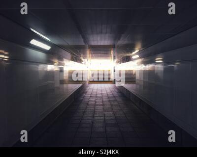 La metropolitana presso la stazione di Lewisham a Londra in Inghilterra il 27 febbraio 2019 Foto Stock