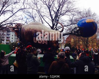 Mainz carnevale 2019. La Street Parade USA parodia Foto Stock