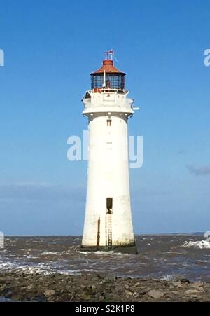 Pesce persico Rock faro alla foce del Mersey, New Brighton, Wirral, Cheshire, Inghilterra Foto Stock