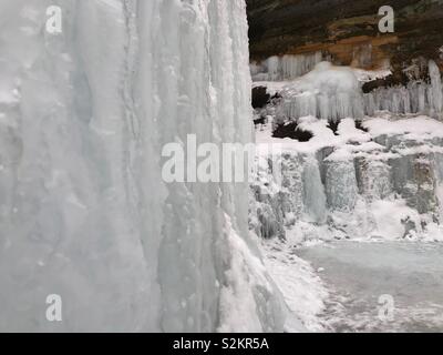 Formazioni di ghiaccio a Devil's conca in Menomonie, Wisconsin Foto Stock