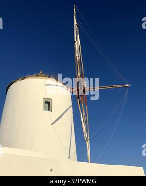 Mulino a vento a Oia Santorini Foto Stock