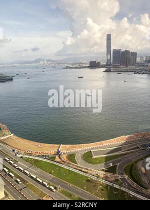 HONG KONG-29 giu 2019- Vista aerea della polizia di Hong Kong ha sempre pronto in previsione di proteste vicino al Centro Convegni di Wanchai. Foto Stock