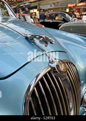 Cofano e ornamento di una Jaguar Mark 2. Foto Stock