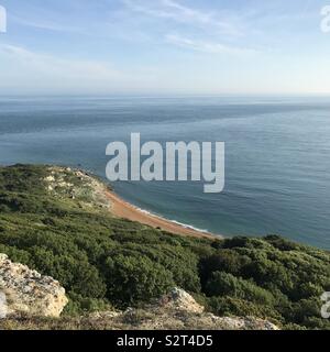 Rock fine spiaggia naturista a Santa Caterina - il punto sulla isola di Wight dalla scogliera a Blackgang Foto Stock