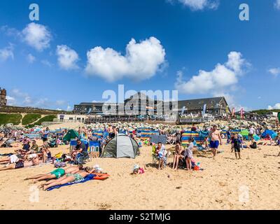 Fistral Beach in Newquay Cornwall in estate Foto Stock