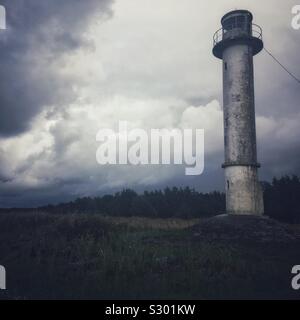 Alumine Paralepa Lighthouse vicino a Haapsalu nella contea di Lääne, Estonia Foto Stock