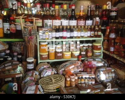 Pressione di stallo di spezie in St George's, Granada. Foto Stock