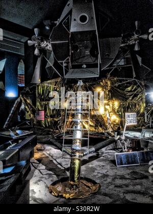 Un piccolo passo per l'uomo, un salto gigante per l'umanità! Una replica del modulo Lunar Excursion presso il Museo della Scienza di Londra Foto Stock