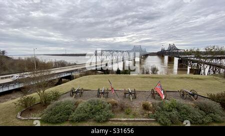 La Mississippi Fiume Crossing presso Vicksburg, MS USA Foto Stock