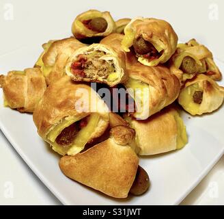 Cheesy Bacon Maiali in Una Coperta Foto Stock