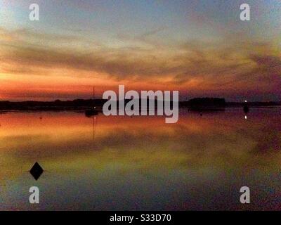 Tramonto Al Porto Di Poole Foto Stock