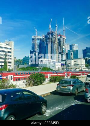 Cambia lo skyline di Tel Aviv. Foto Stock