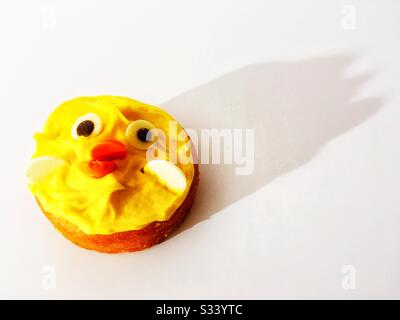 Costa caffè torta di cazzo a tema Pasqua Foto Stock