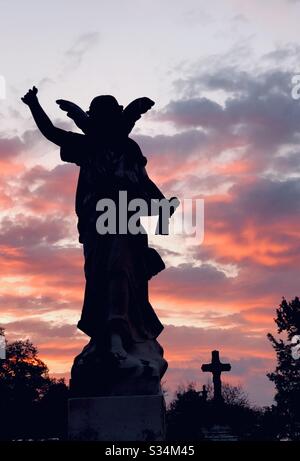 Magnolia Cemetery, Mobile Alabama, Angelo all'alba Foto Stock