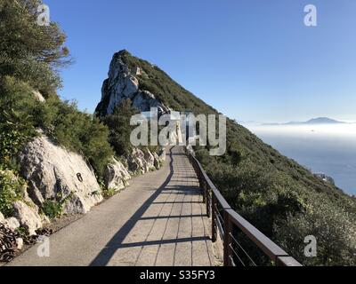 Strada in cima alla Rocca di Gibilterra Foto Stock