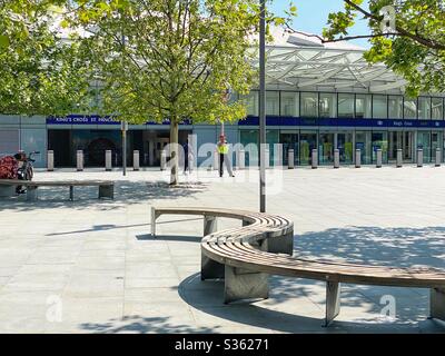 Stazione ferroviaria di Kings Cross durante l'area di blocco Covid-19, Londra Foto Stock