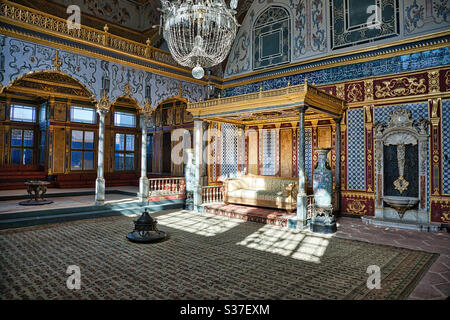 L'Harem nel Palazzo Topkapi, Istanbul, Turchia. Il palazzo era il luogo residenziale ufficiale dei sultani ottomani. L'Harem consisteva di appartamenti dove i sultani vivevano con le loro famiglie. Foto Stock
