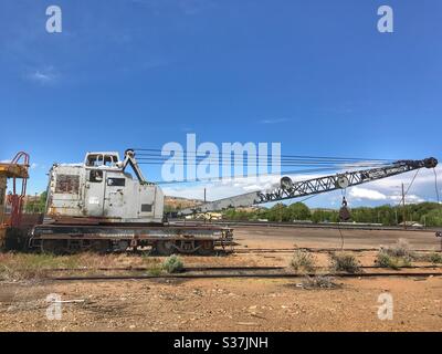 Vecchia gru ferroviaria alla rotonda di Evanston Wyoming Foto Stock