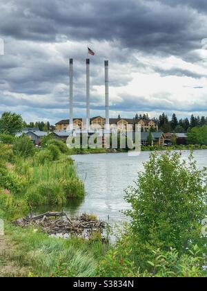 Fumo del vecchio distretto di Mill in Bend Oregon. Foto Stock