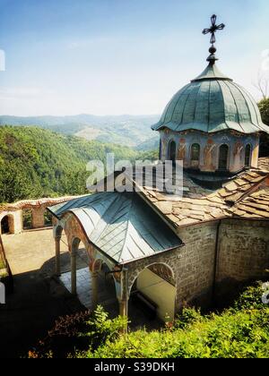 Monastero cristiano ortodosso nella Bulgaria centrale Foto Stock