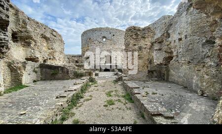 All'interno del castello di Camber vicino a Rye nel Sussex orientale Foto Stock