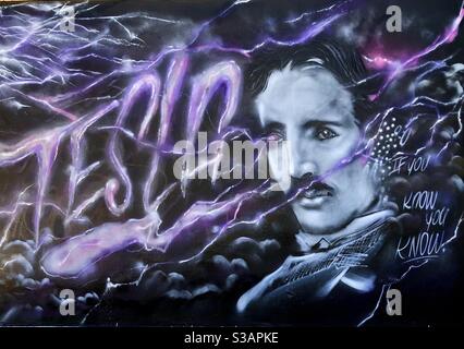 Murale di Nikola Tesla, inventore serbo-americano, ingegnere elettrico, ingegnere meccanico e futurista trovato in Lake Worth Florida Foto Stock