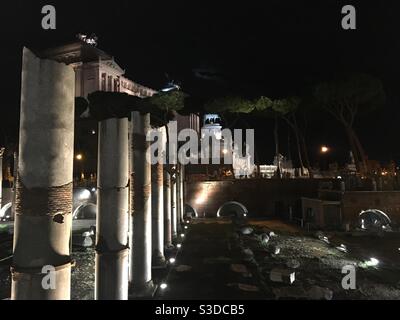 Colonne romane nel Foro di Traiano, Roma, Italia Foto Stock