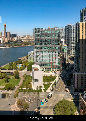 Steven Holl's Hunter's Point Queens Biblioteca pubblica e noleggio di lusso Edifici in Centre Blvd Foto Stock