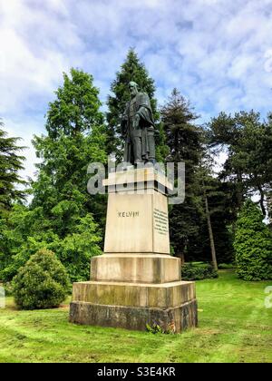 Statua di Kelvin, giardini botanici, Belfast, Irlanda del Nord Foto Stock