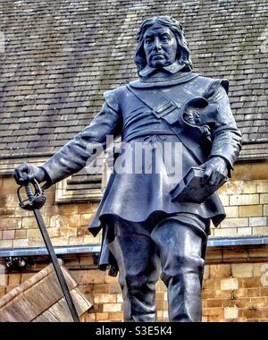 Statua di Oliver Cromwell, Lord Protector delle Isole Britanniche dal 1653 al 1658, a Westminster, Londra. Foto Stock