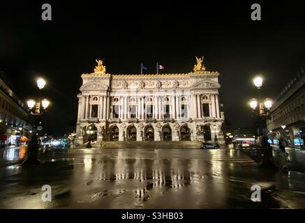Palais Garnier, teatro dell'opera a Place de l'Opéra, nel 9 ° arrondissement di Parigi, Francia, costruito nel 1861-1875 Foto Stock