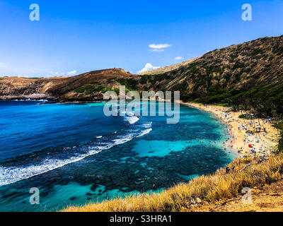 Hanauma Bay, Oahu, Hawaii, 15 agosto 2019. Preso da sguardo fuori sopra la baia. Foto Stock