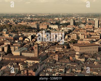 Vista panoramica di Bologna dalla Torre Asinelli Foto Stock