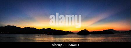 Tramonto su Sunny Bay, Lantau Island, Hong Kong Foto Stock