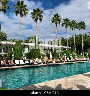 Dicembre 2021, piscina, Kimpton Surfcomber Hotel, South Beach, Miami Beach, Florida, Stati Uniti, Nord America Foto Stock