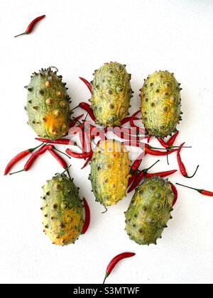 Frutta e peperoncini Kiwano, Kiwano, melone rock, melone horned Foto Stock