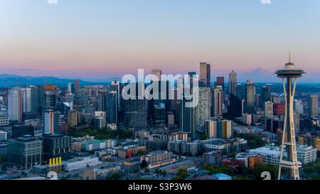 Seattle, Washington skyline al tramonto Foto Stock
