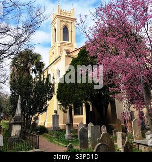 Chiesa e cimitero a Charleston South Carolina. Foto Stock