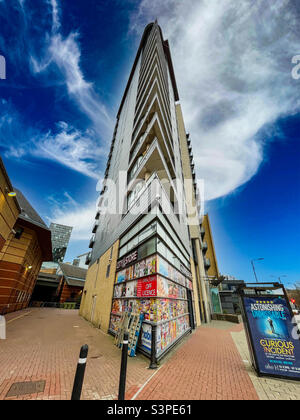 Appartamenti skyline su St. Peter's Street a Leeds West Yorkshire Foto Stock