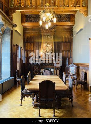 Sala da pranzo al Palau Güell, un sito patrimonio dell'umanità dell'UNESCO a Barcellona, Catalunya, Spagna, Europa. 15 marzo 2022. Foto Stock