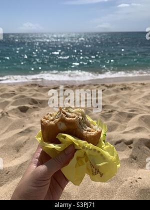 McChicken in spiaggia Foto Stock